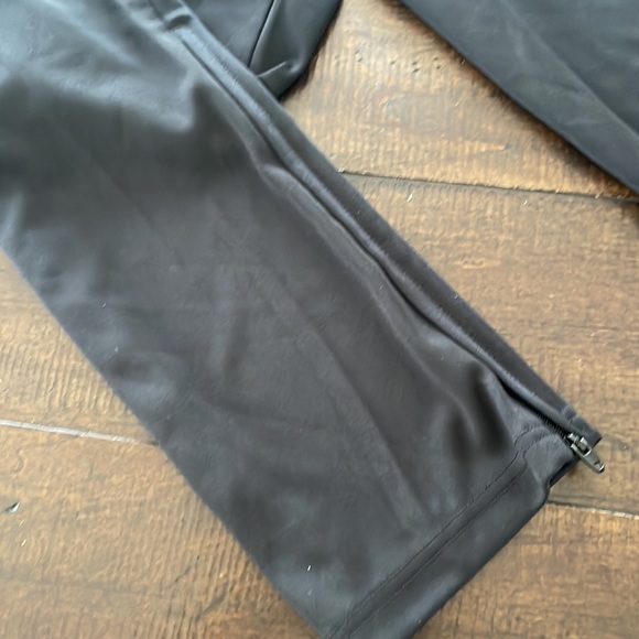 Boys XL AdIdas climacool pants. They fit a woman’s small. - Picture 4 of 6